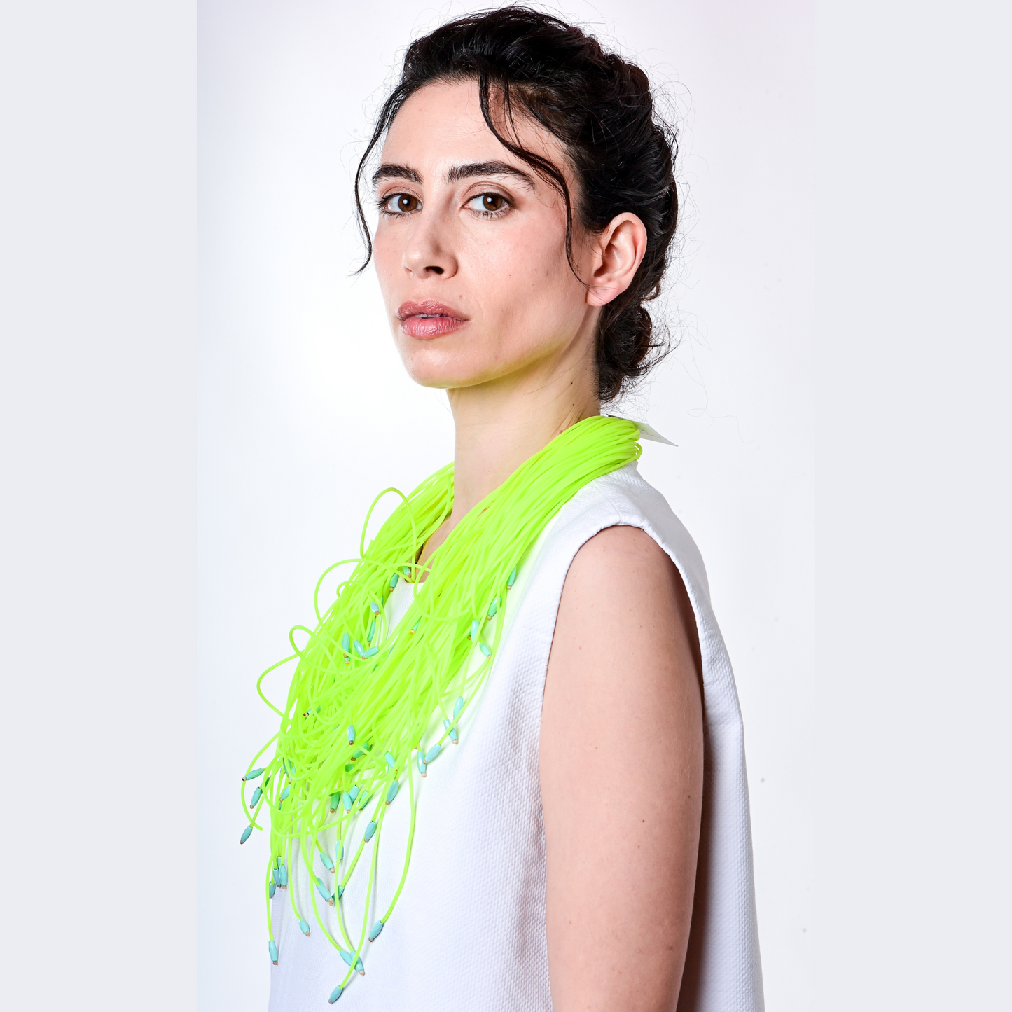 צהוב ניאון אאורה