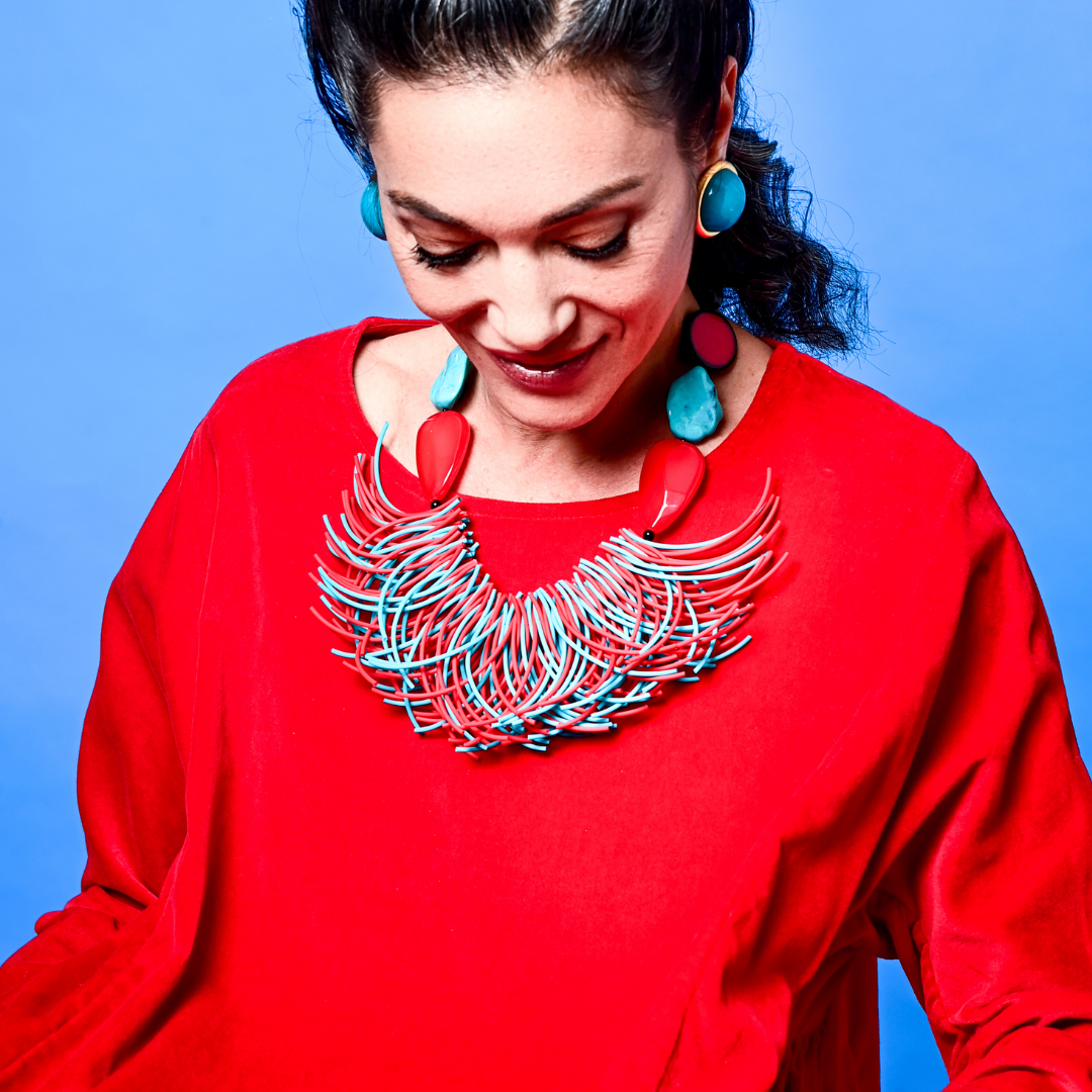 אליק אדום וטורקיז