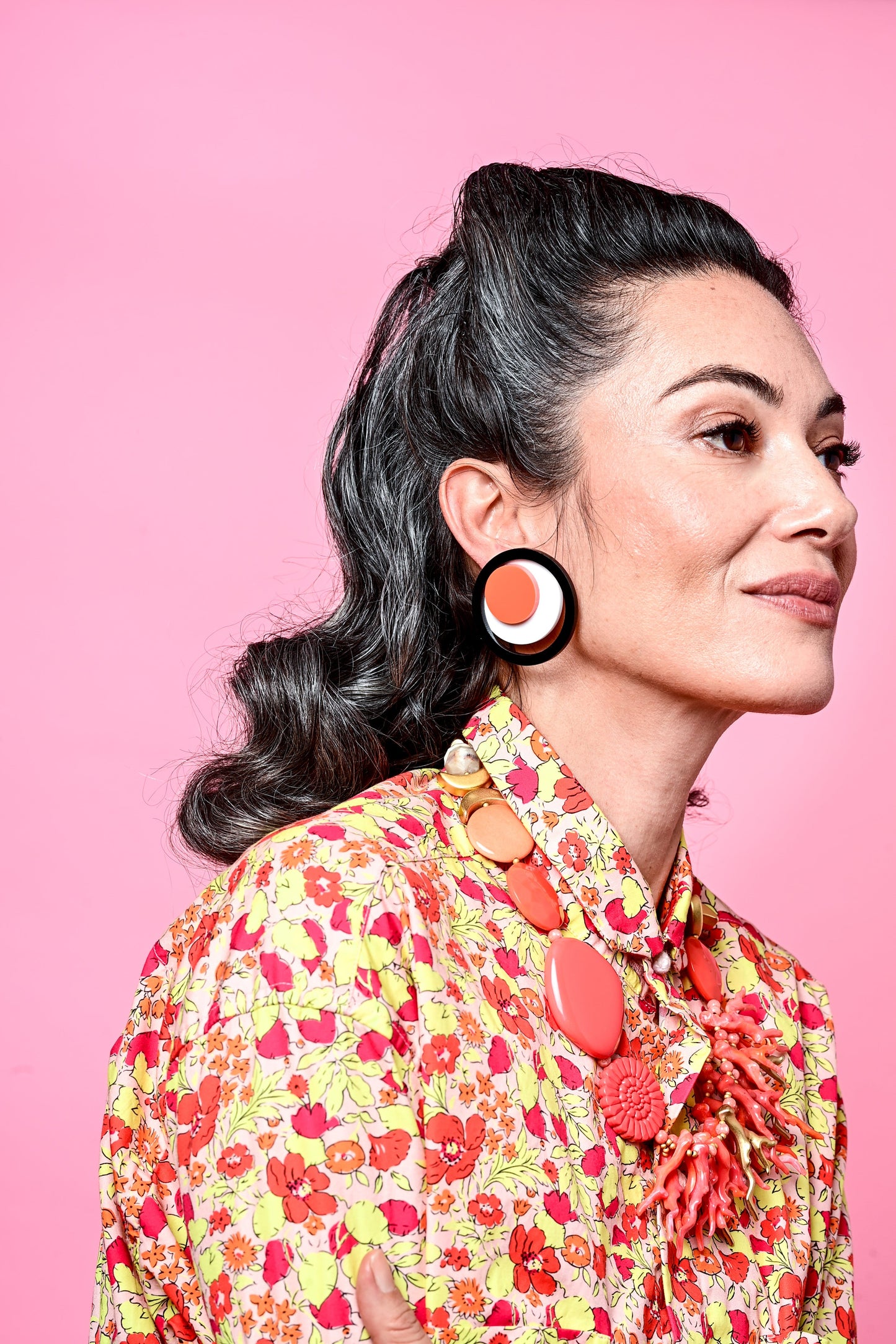 כתום שבתאי/שחור-שחור