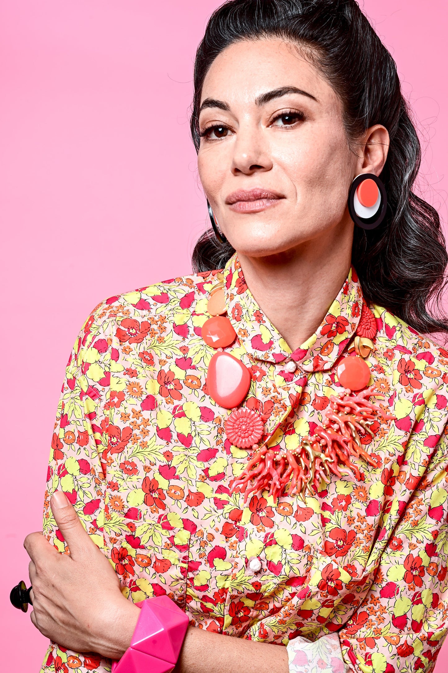 כתום שבתאי/שחור-שחור