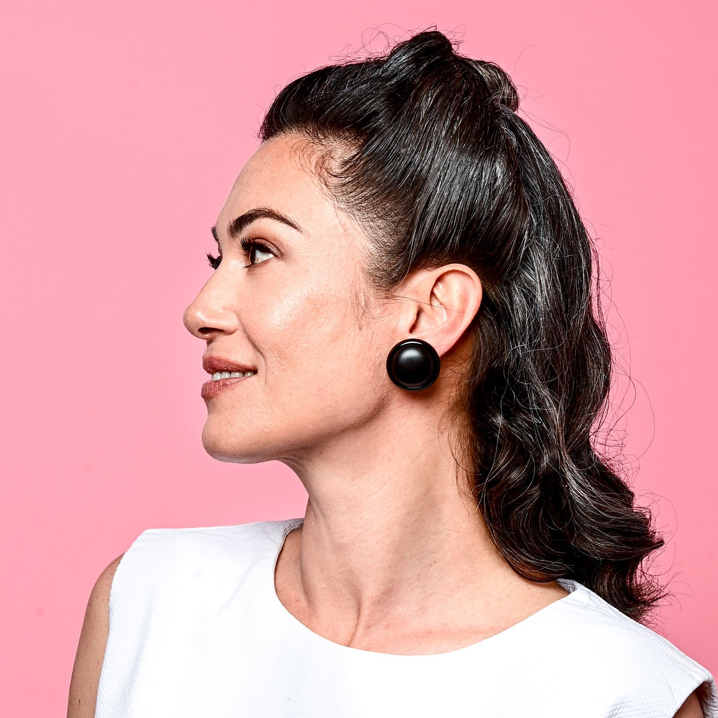 שטיח כפתורים שחור