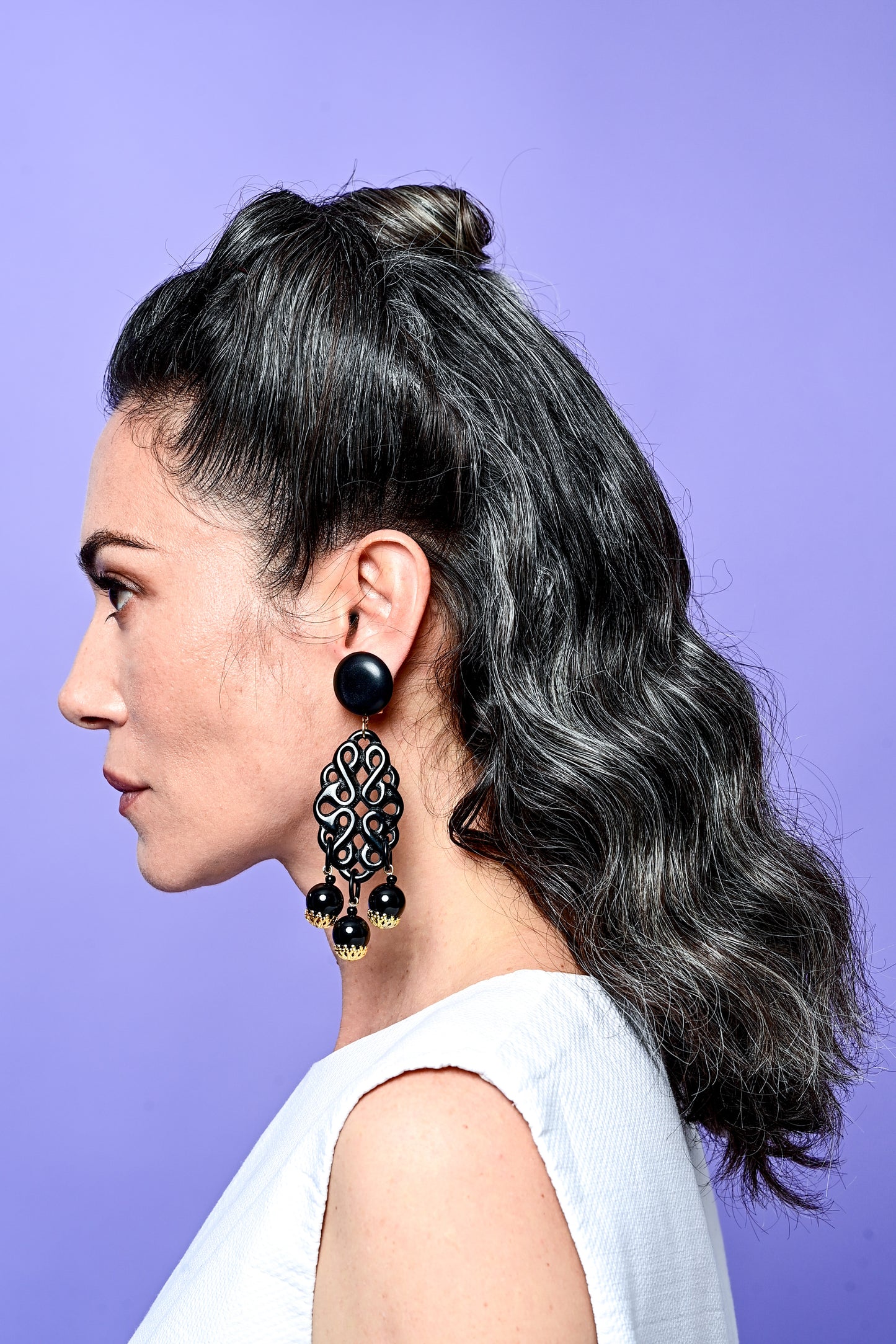 דנטל השלישי שחור