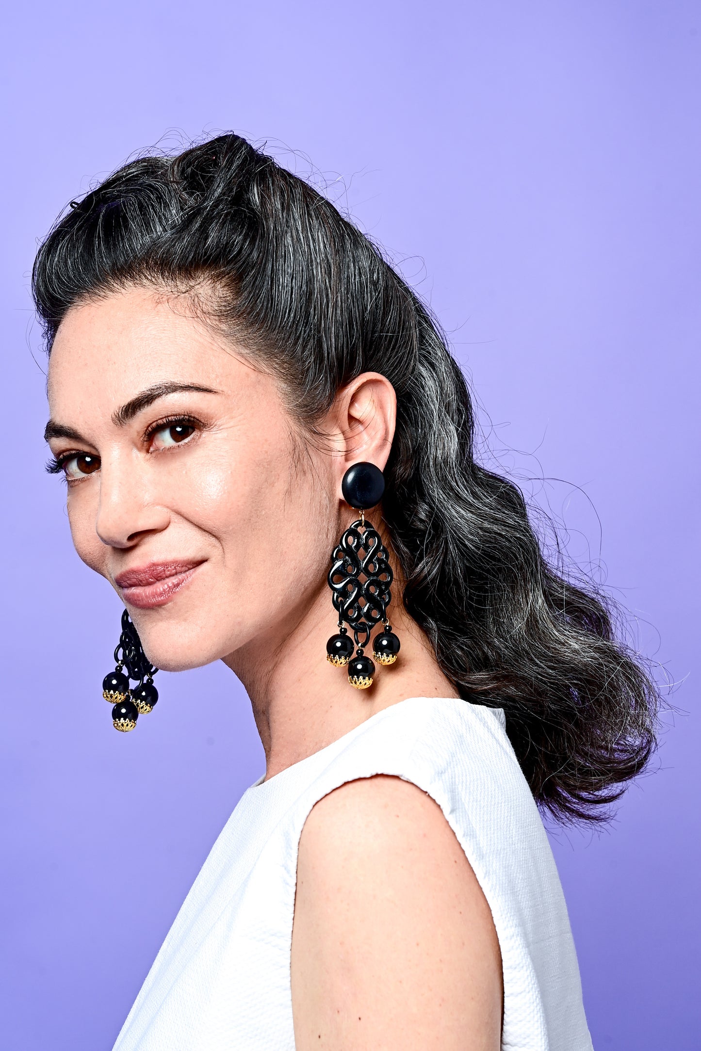 דנטל השלישי שחור