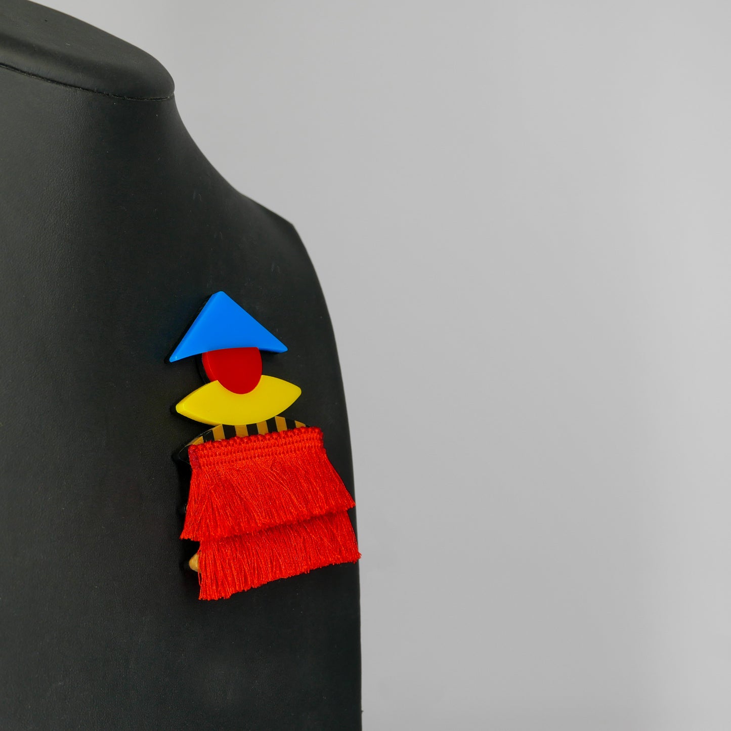 חצאית אדומה / וולו