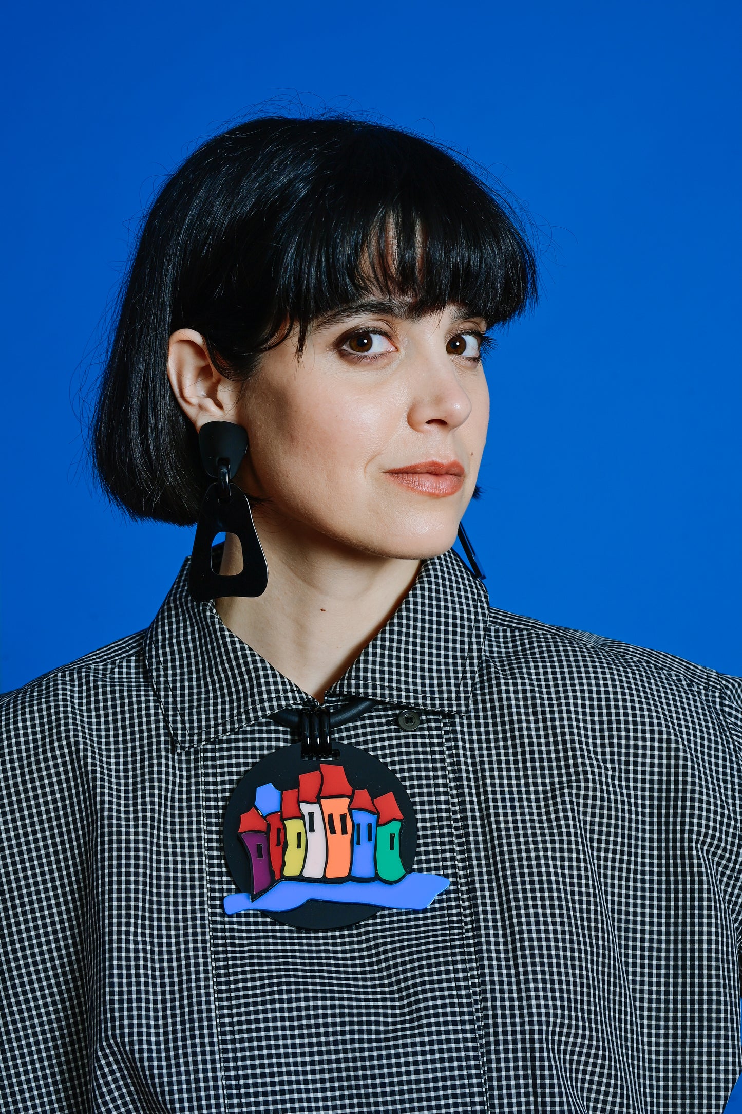 היא לגמרי שחורה