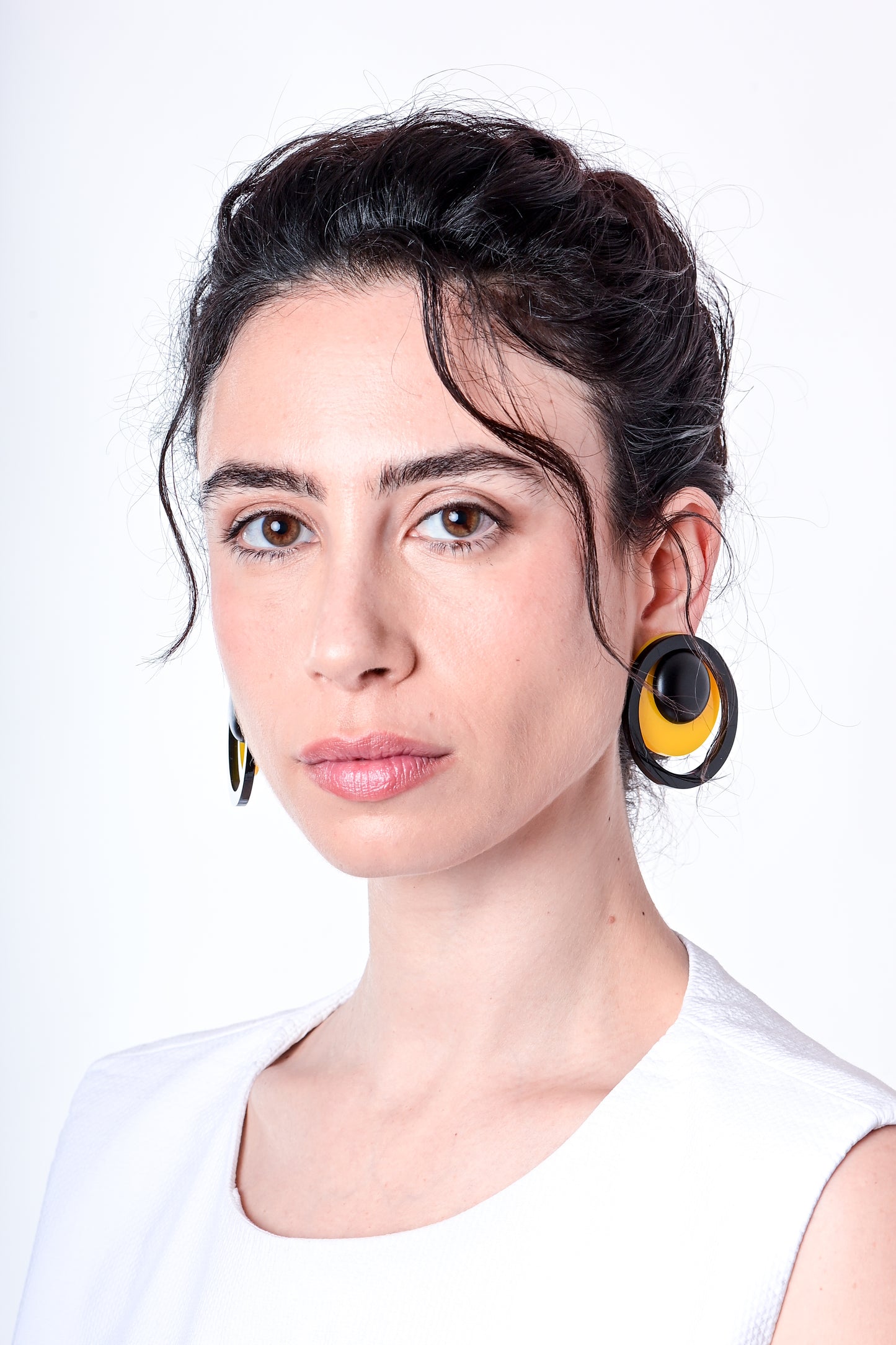 שבתאי / צהוב/שחור