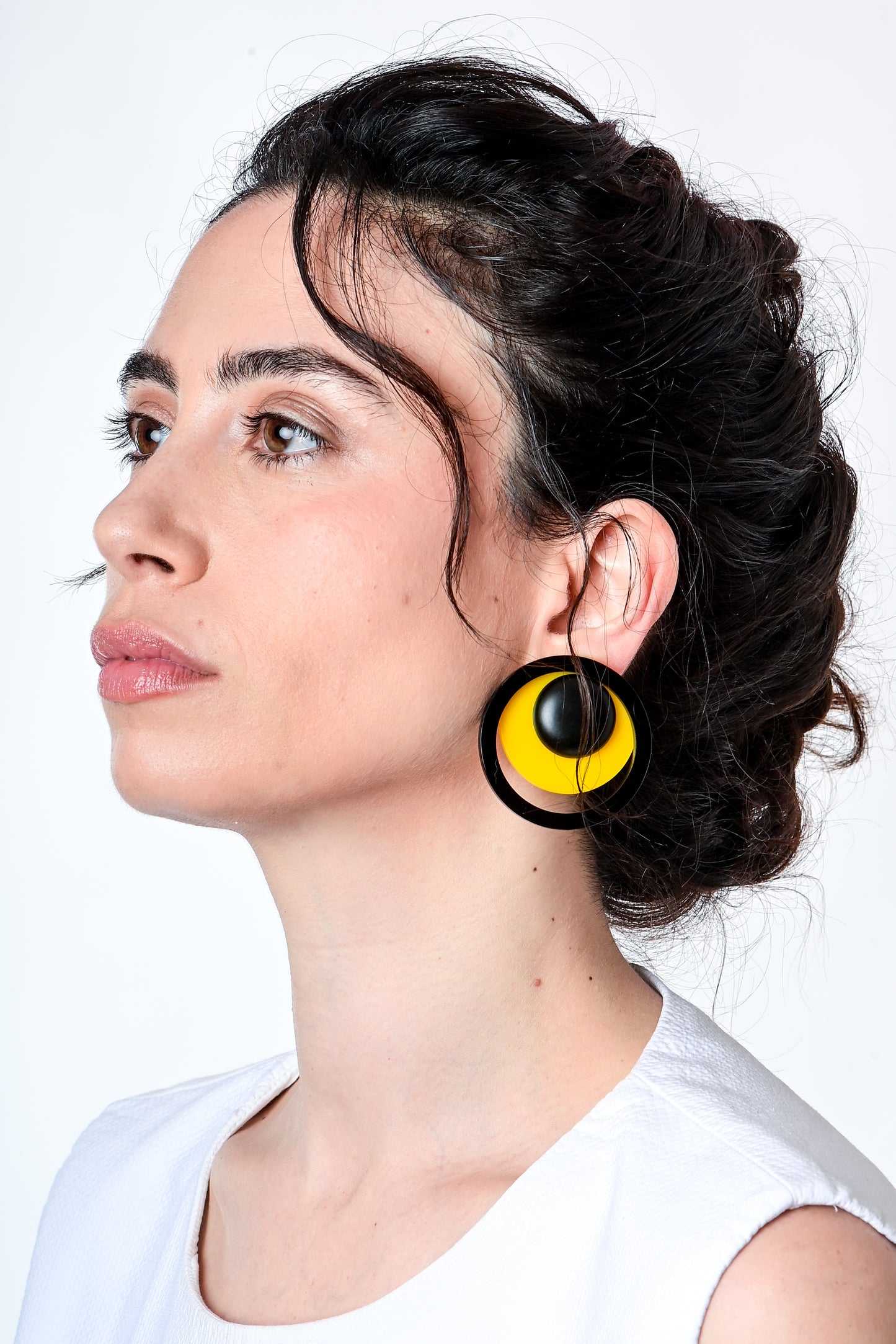 שבתאי / צהוב/שחור