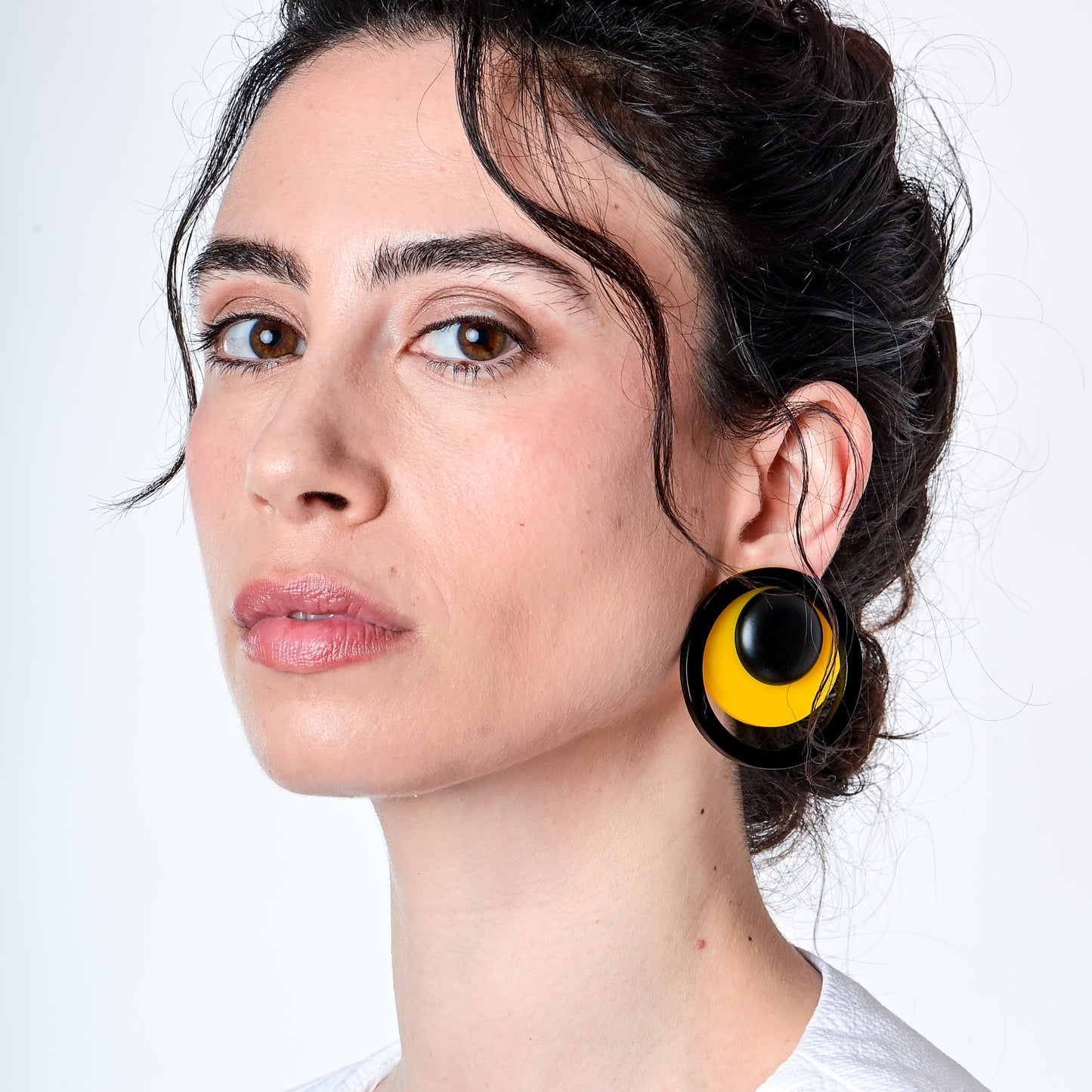 שבתאי / צהוב/שחור