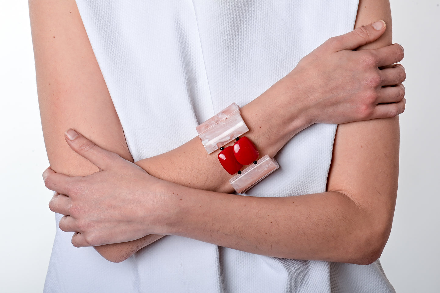 קוקה ורוד עם אדום