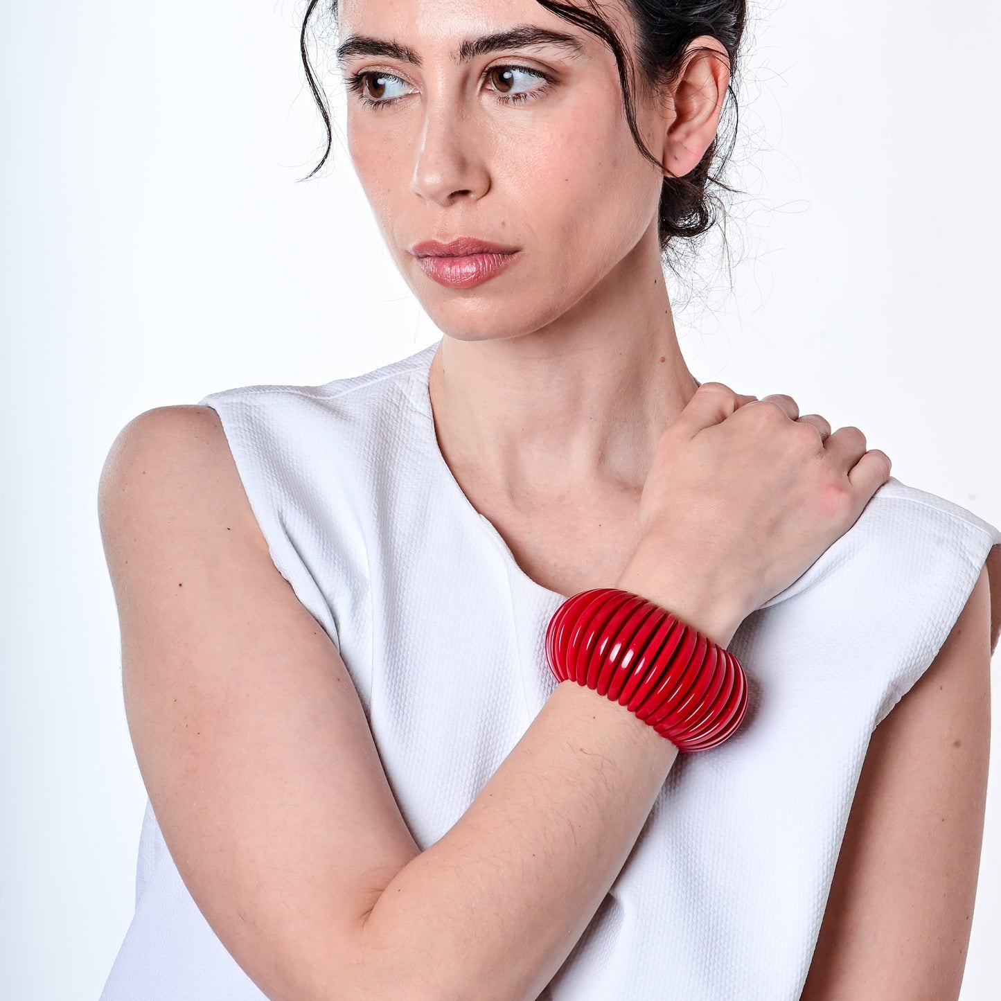 בארי הכל אדום