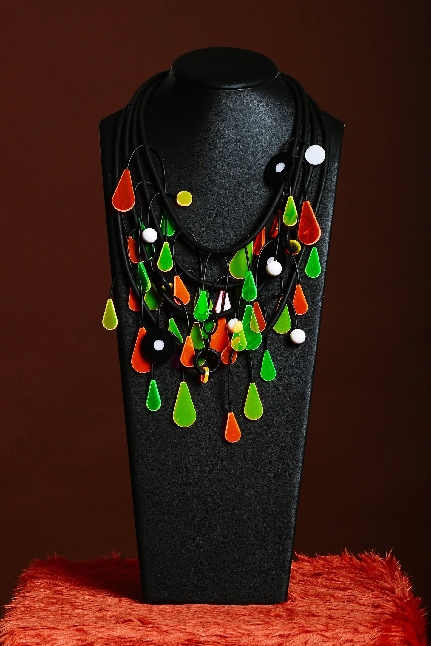 טיפות ניאון של מובי