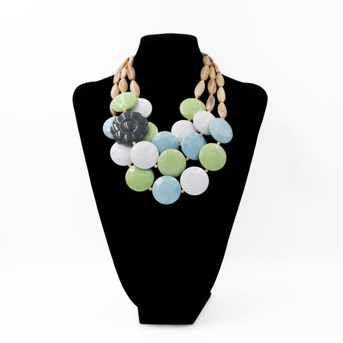 ג'ינה סייל שורט