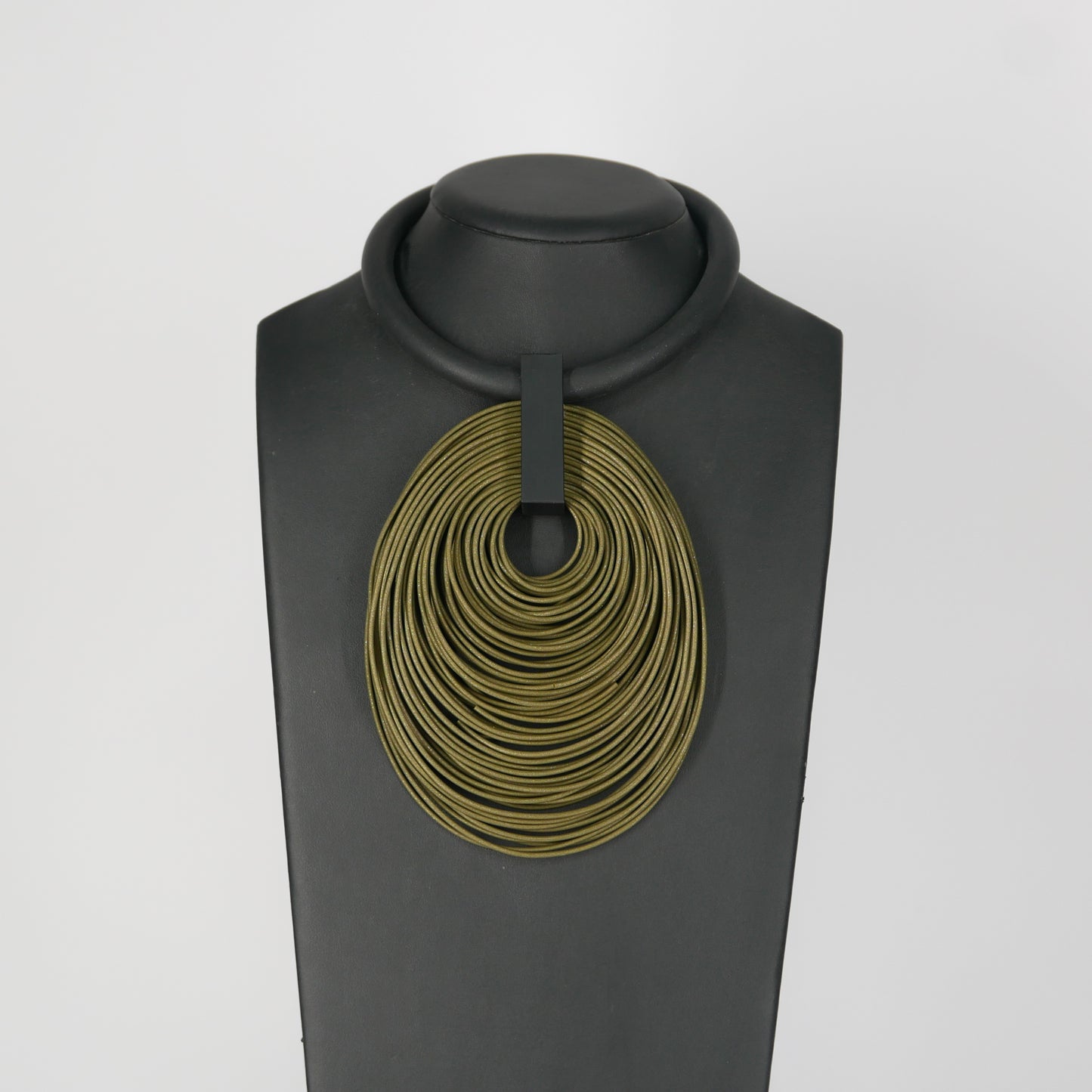 גלוריה ברונזה