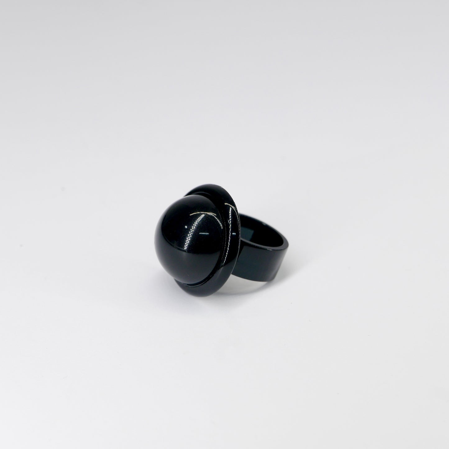 Ball Black