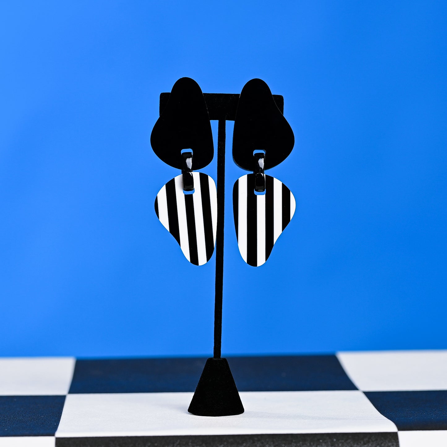 פסים שחורים/שחורים של תאומים