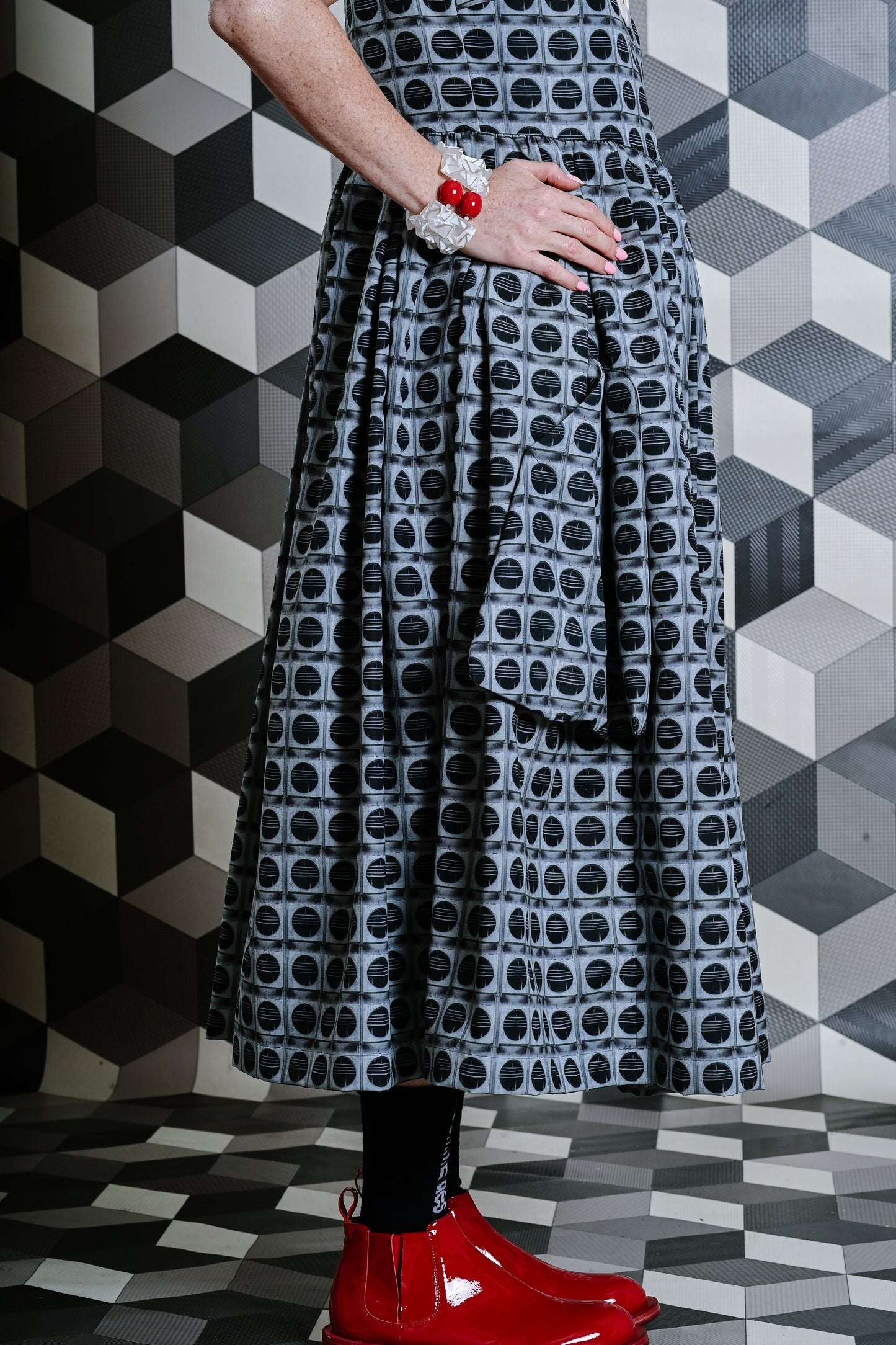 לבן רוקי עם אדום